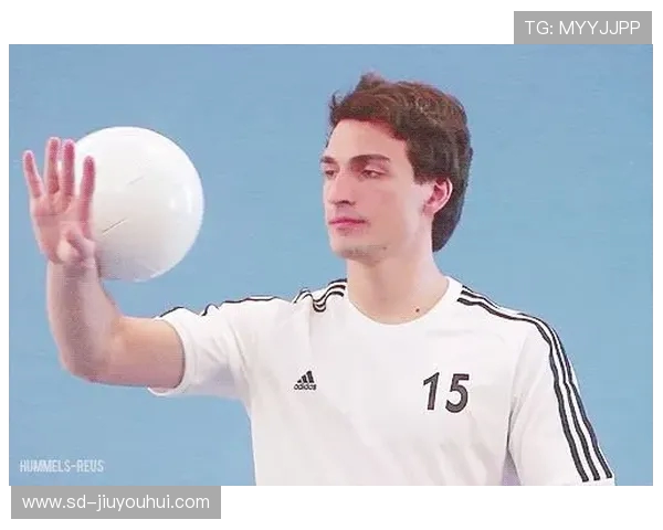 全球最帅足球男神大盘点 从球场到时尚界的颜值巅峰球员 全球最帅足球男神大盘点 从球场到时尚界的颜值巅峰球员